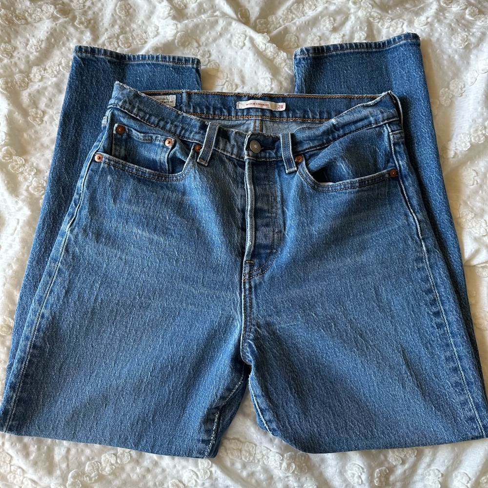 Levi’s Wedgie Straight Fit Women’s Jeans